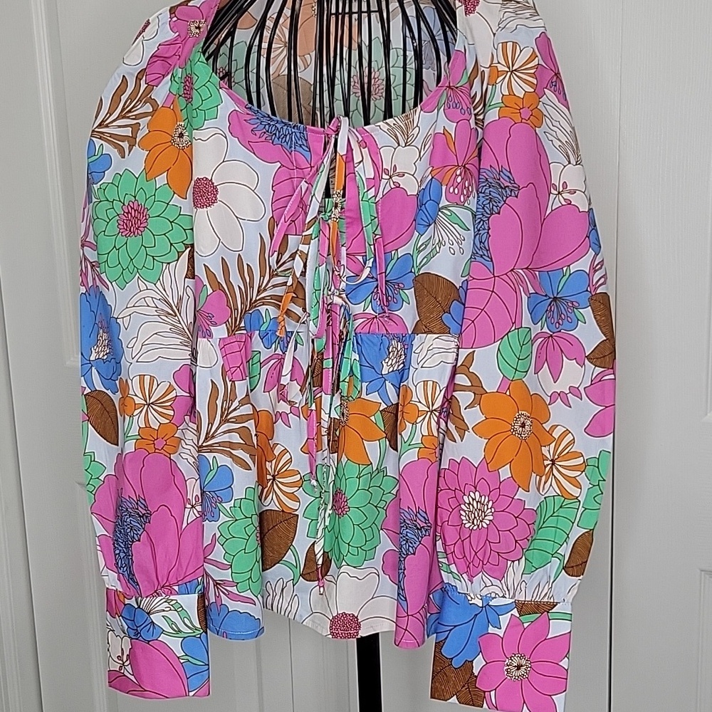 TUCKERNUCK Wild Rhapsody Baskin Floral Tie Top Size Medium - Picture 4 of 13